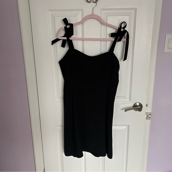 Aritzia Sunday Best Weller dress in size 10 - Picture 5 of 10